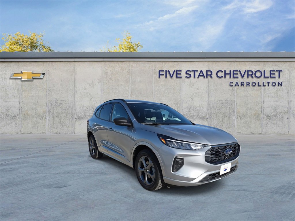 Used 2023 Ford Escape ST-Line image 1