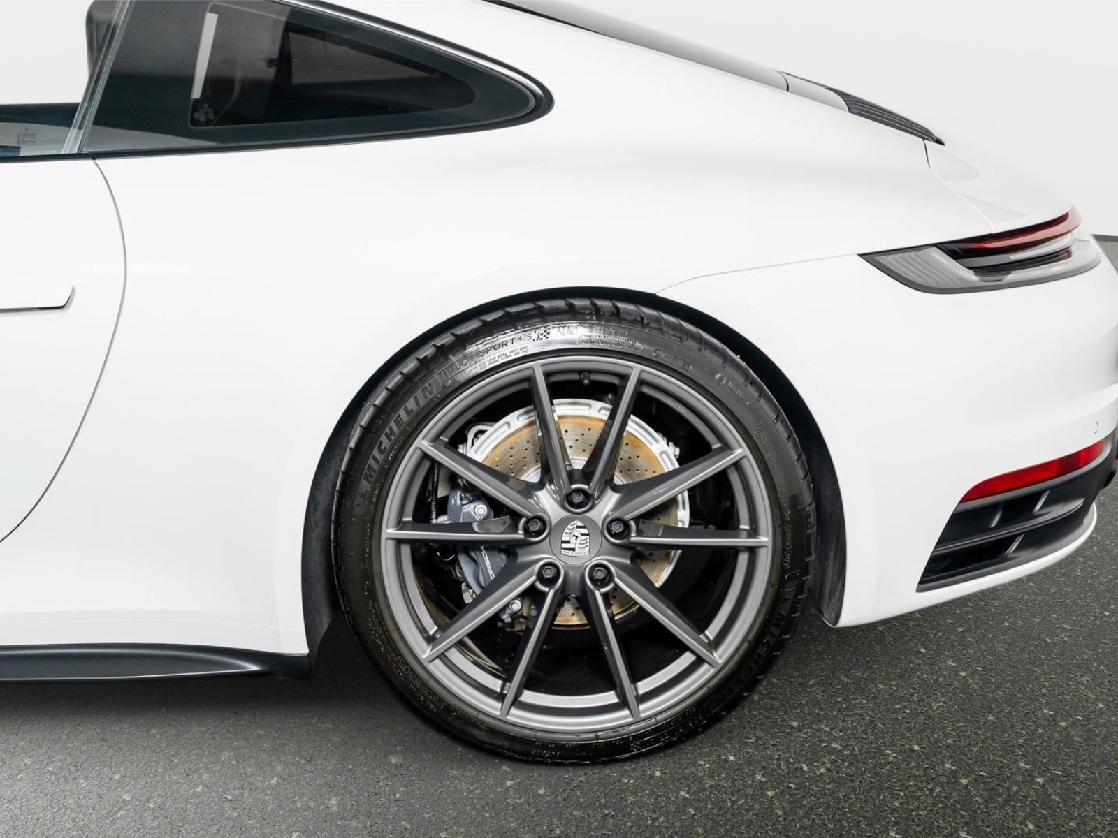 Used 2023 Porsche 911 Carrera T image 11