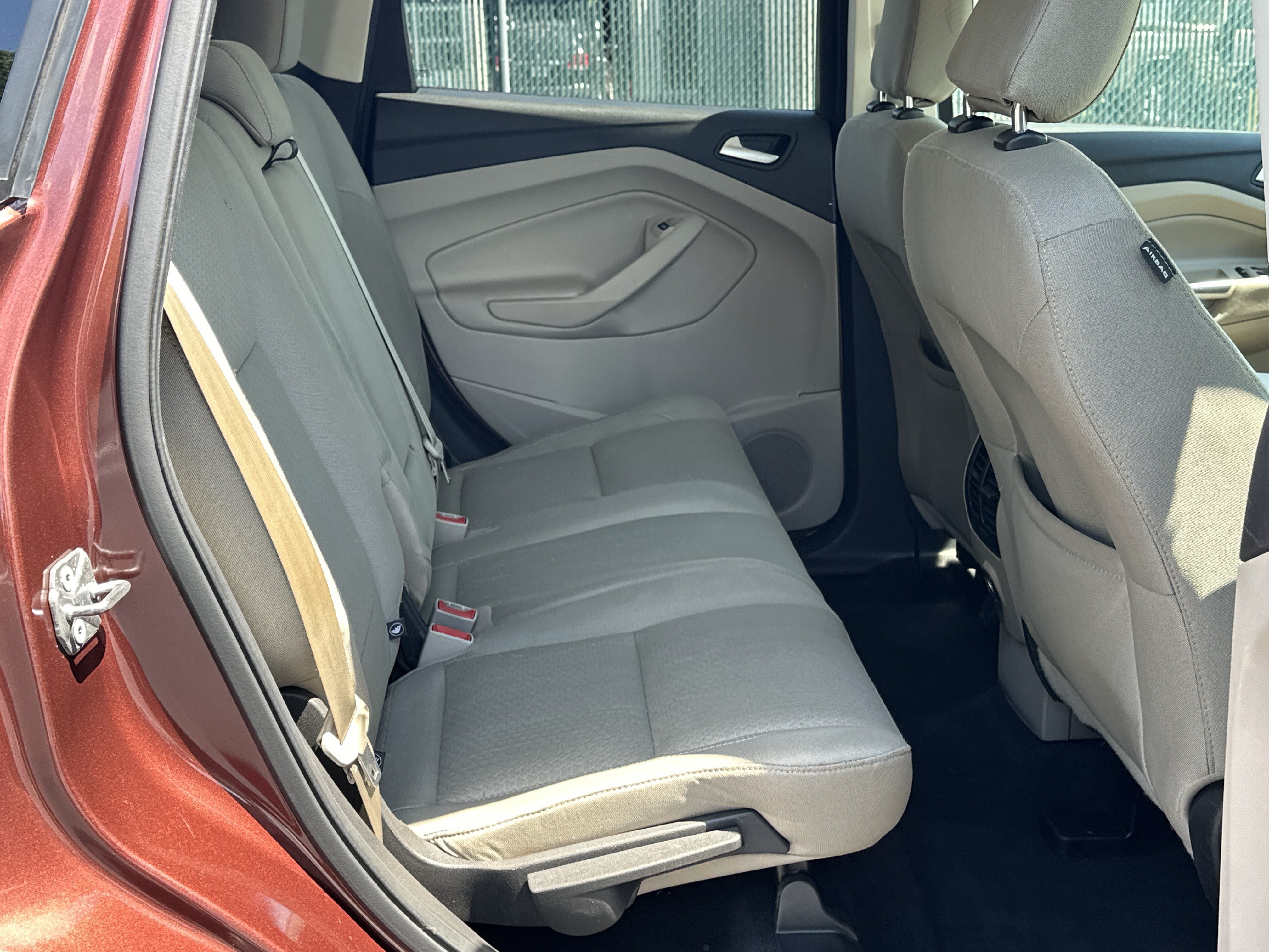 Used 2018 Ford Escape SE FWD image 13
