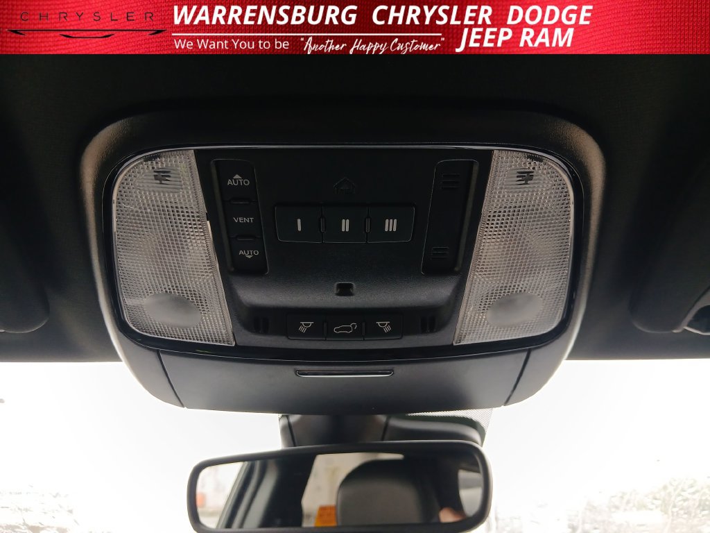 Used 2025 Dodge Durango R/T AWD/4WD image 27