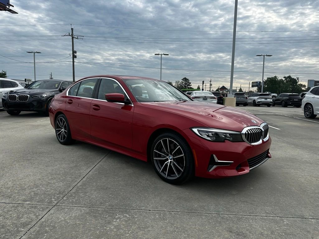 Used 2019 BMW 330i Sedan w/ Luxury Package image 3