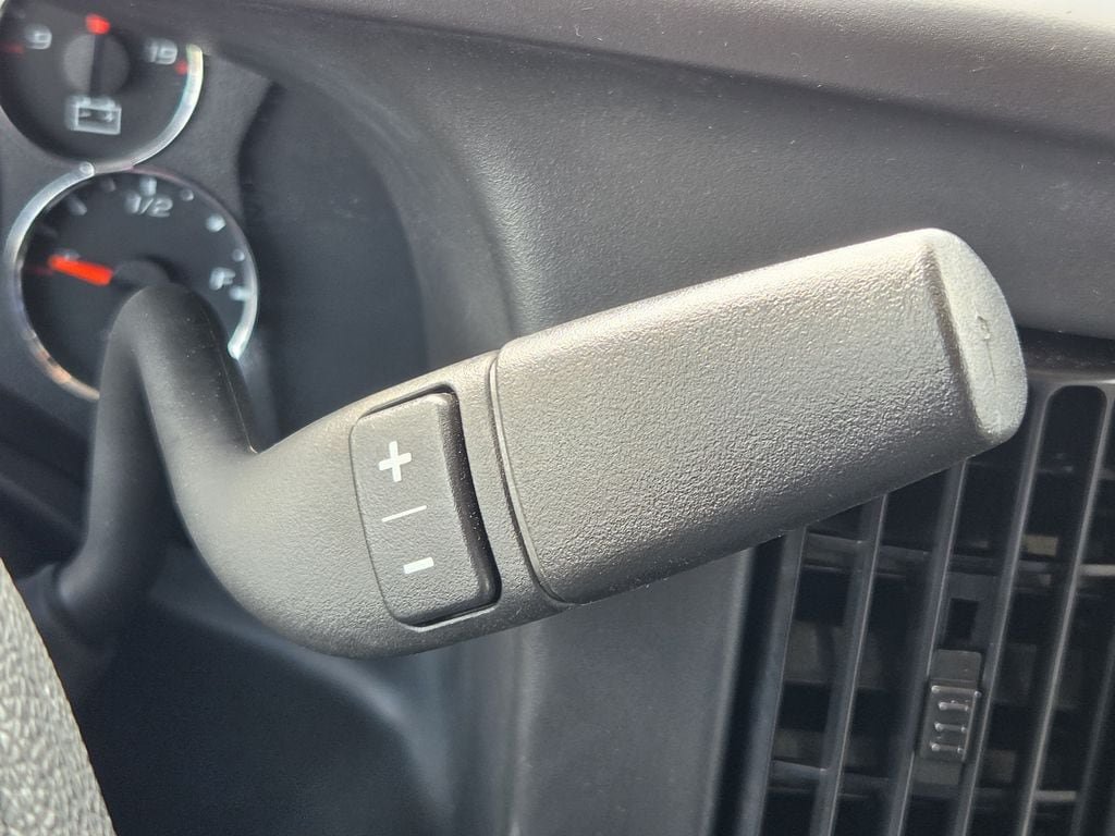Used 2025 GMC Savana 3500 LT w/ LT Preferred Equipment Group RWD image 20