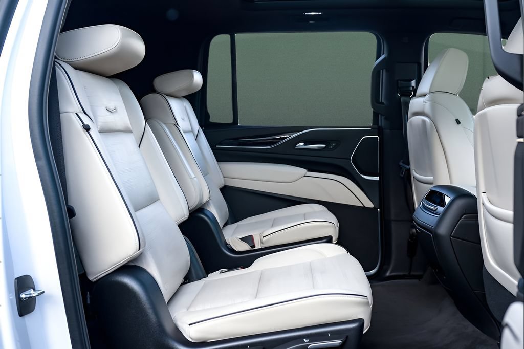 Used 2023 Cadillac Escalade ESV Sport w/ Touring Package AWD/4WD image 20