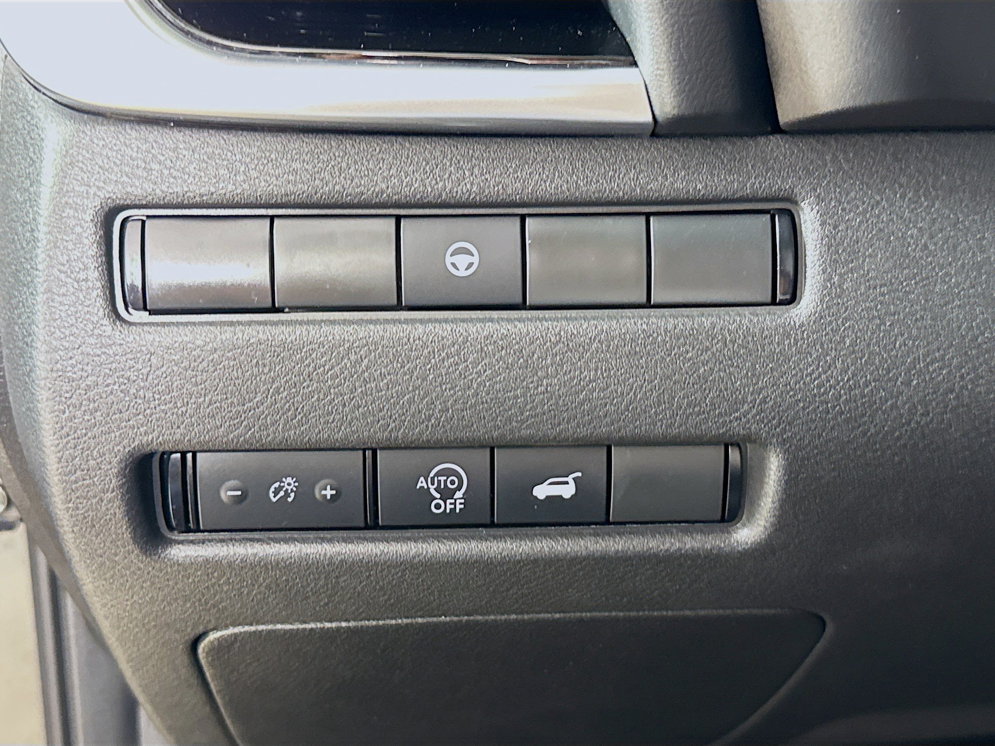 Used 2023 Nissan Rogue SL AWD/4WD image 9