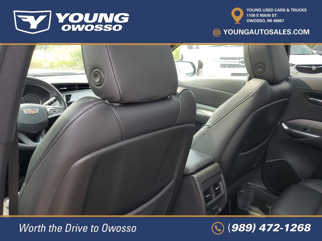 Used 2022 Cadillac XT4 Premium Luxury w/ Cold Weather Package AWD/4WD image 29