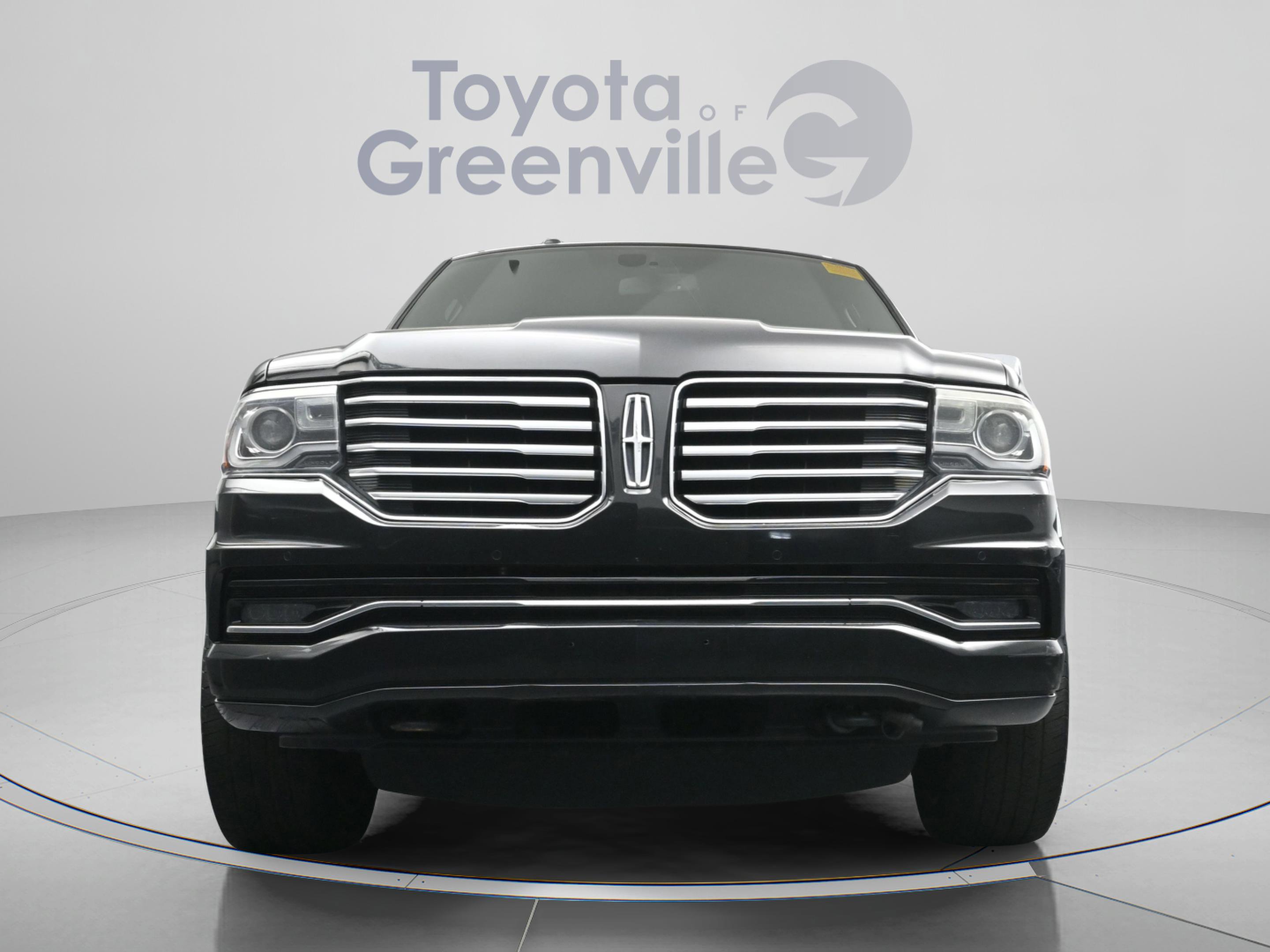 Used 2015 Lincoln Navigator 4WD image 23