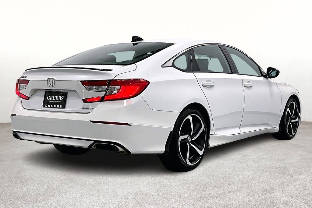 Used 2022 Honda Accord Sport image 2