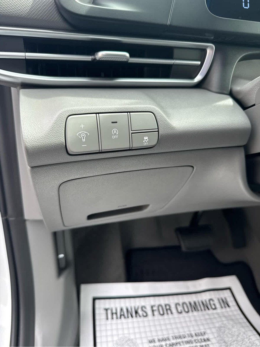 New 2026 Hyundai Elantra SE FWD image 25