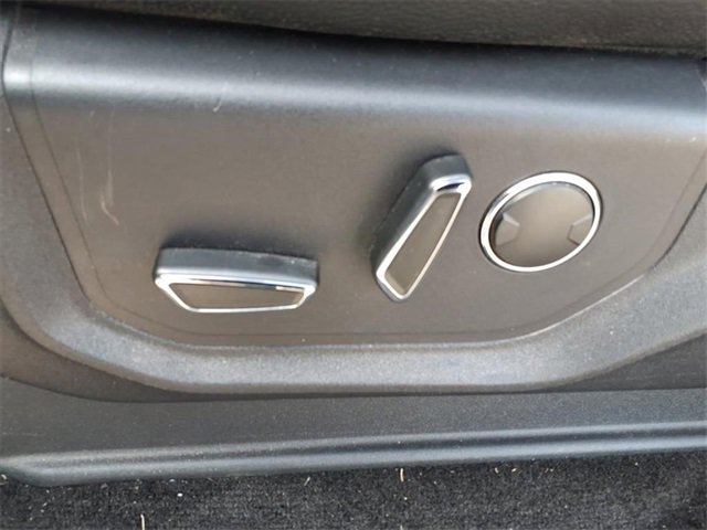 Used 2015 Ford F150 Lariat image 24