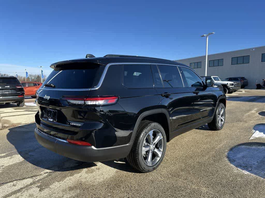 Used 2025 Jeep Grand Cherokee L Limited w/ Trailer Tow Package AWD/4WD image 5