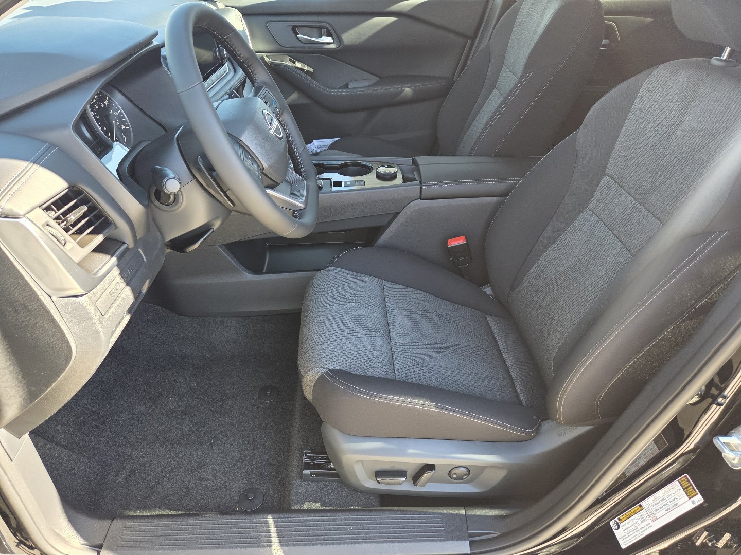 New 2027 Nissan Rogue SV w/ Cold Weather Package AWD/4WD image 25