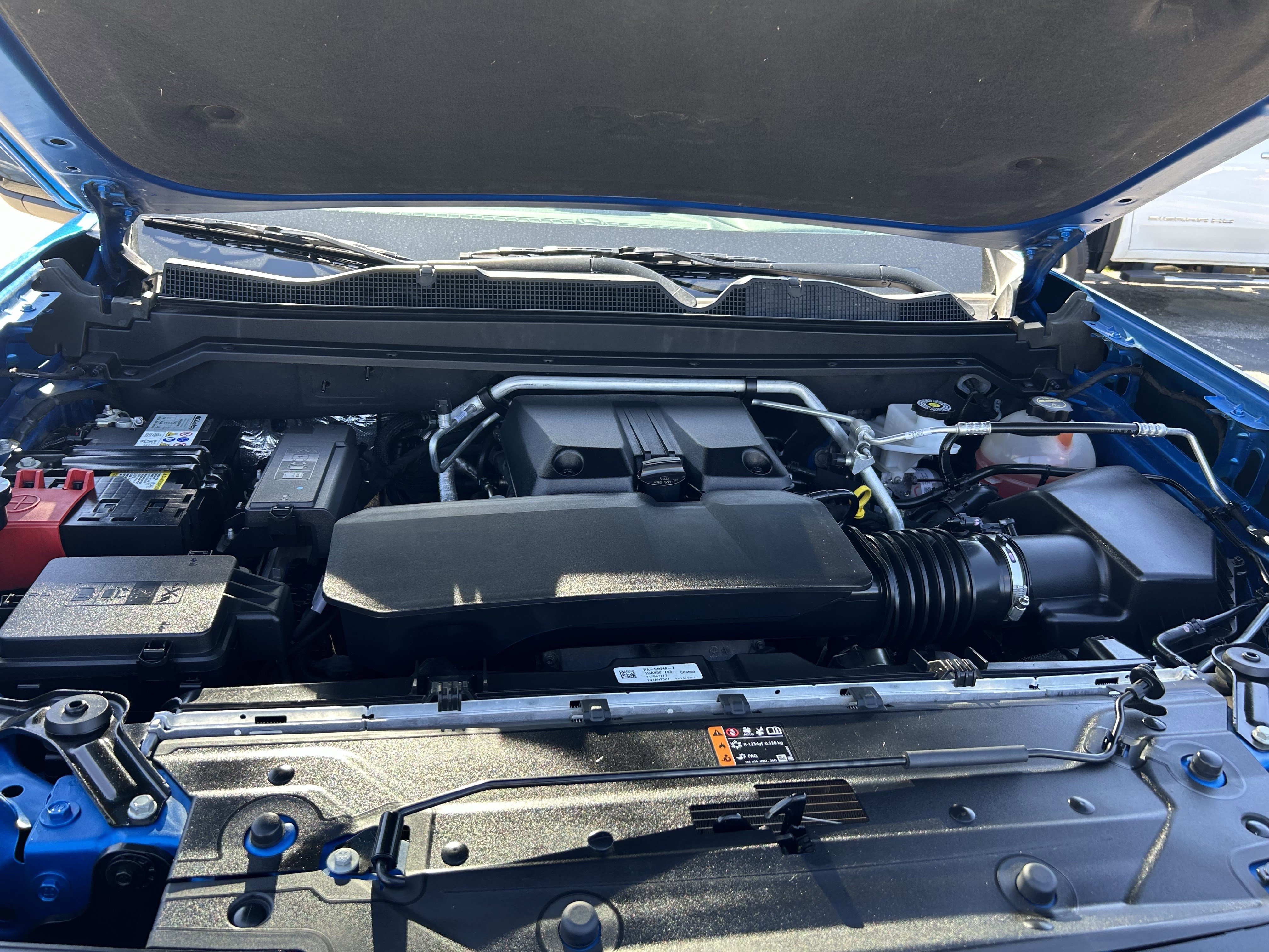 Used 2024 GMC Canyon AT4 w/ Canyon Safety Plus Package image 29