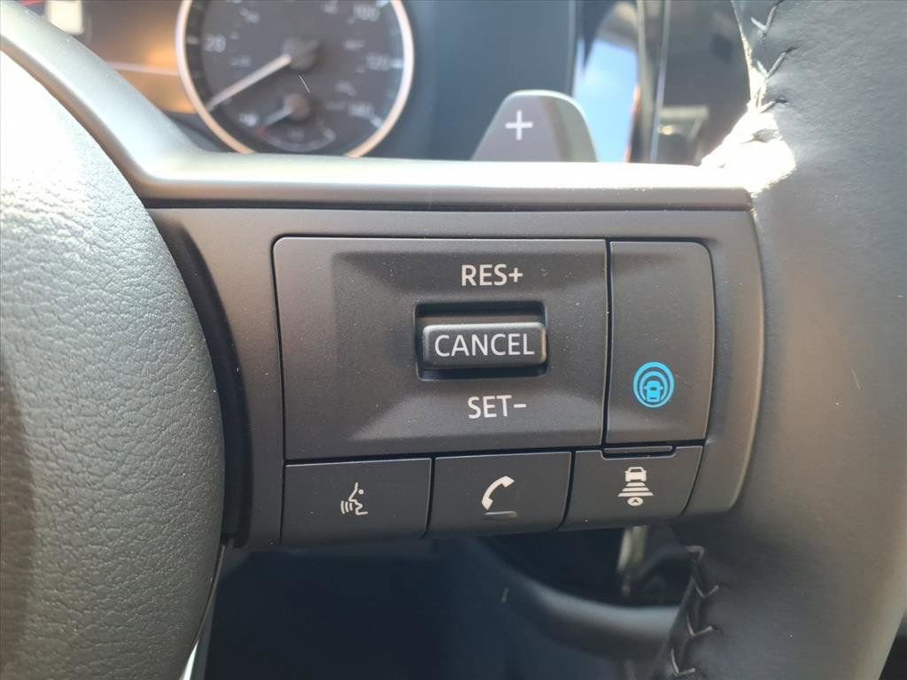 New 2025 Nissan Pathfinder SV image 21