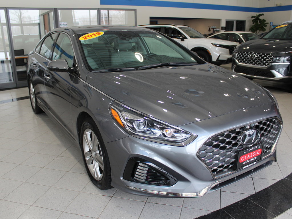 Used 2019 Hyundai Sonata Limited image 3