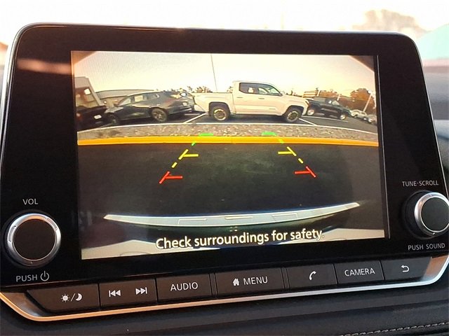 Used 2023 Nissan Rogue SV image 24