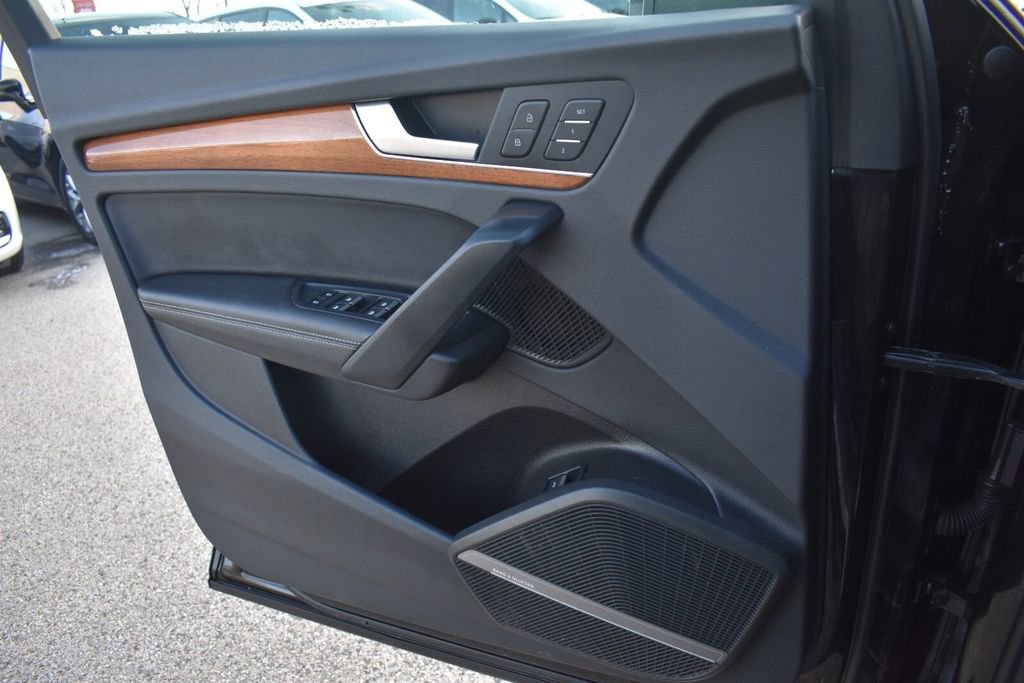 Used 2023 Audi Q5 2.0T Premium Plus image 39