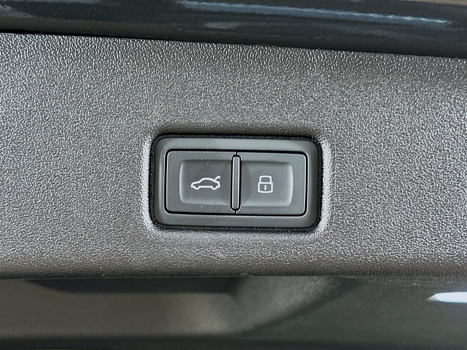 Used 2025 Audi Q5 Premium Plus w/ Premium Plus AWD/4WD image 40