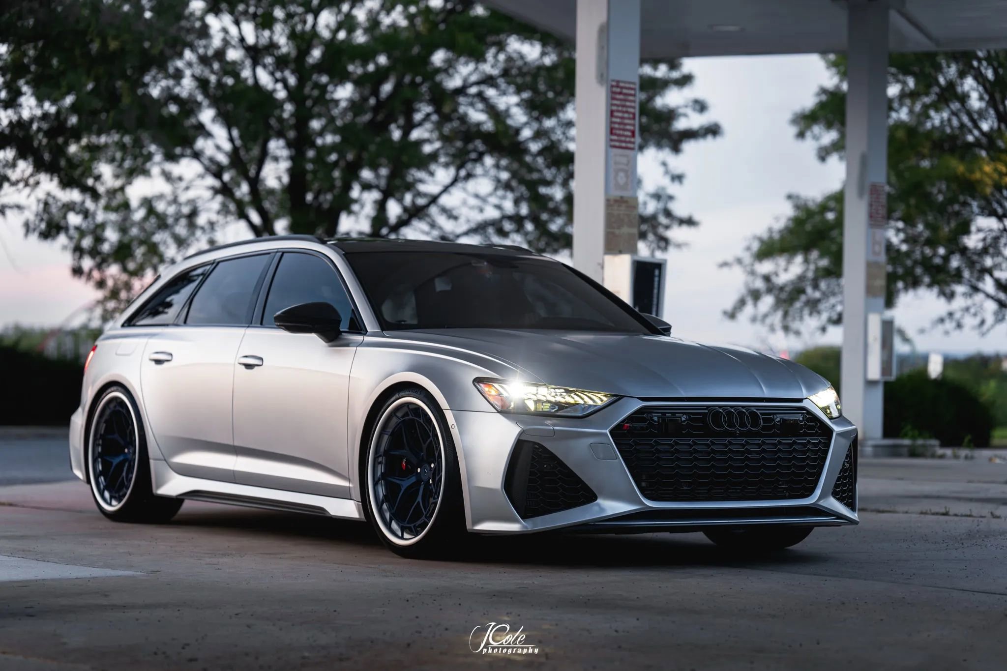 Used 2024 Audi RS 6 performance image 45