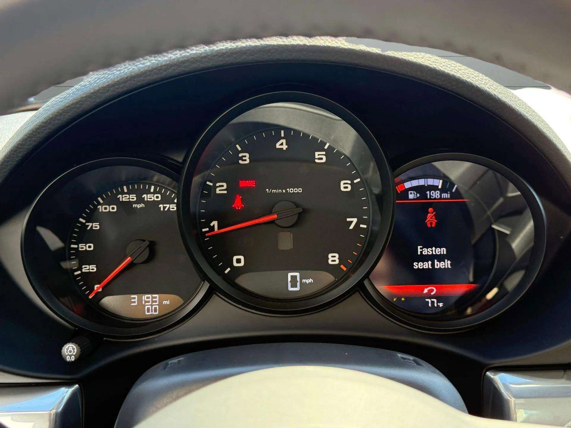 Used 2024 Porsche 718 Cayman w/ Sport Chrono Package image 48