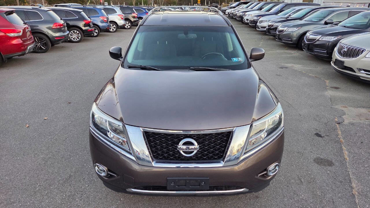 Used 2015 Nissan Pathfinder SV w/ Cargo Package image 2