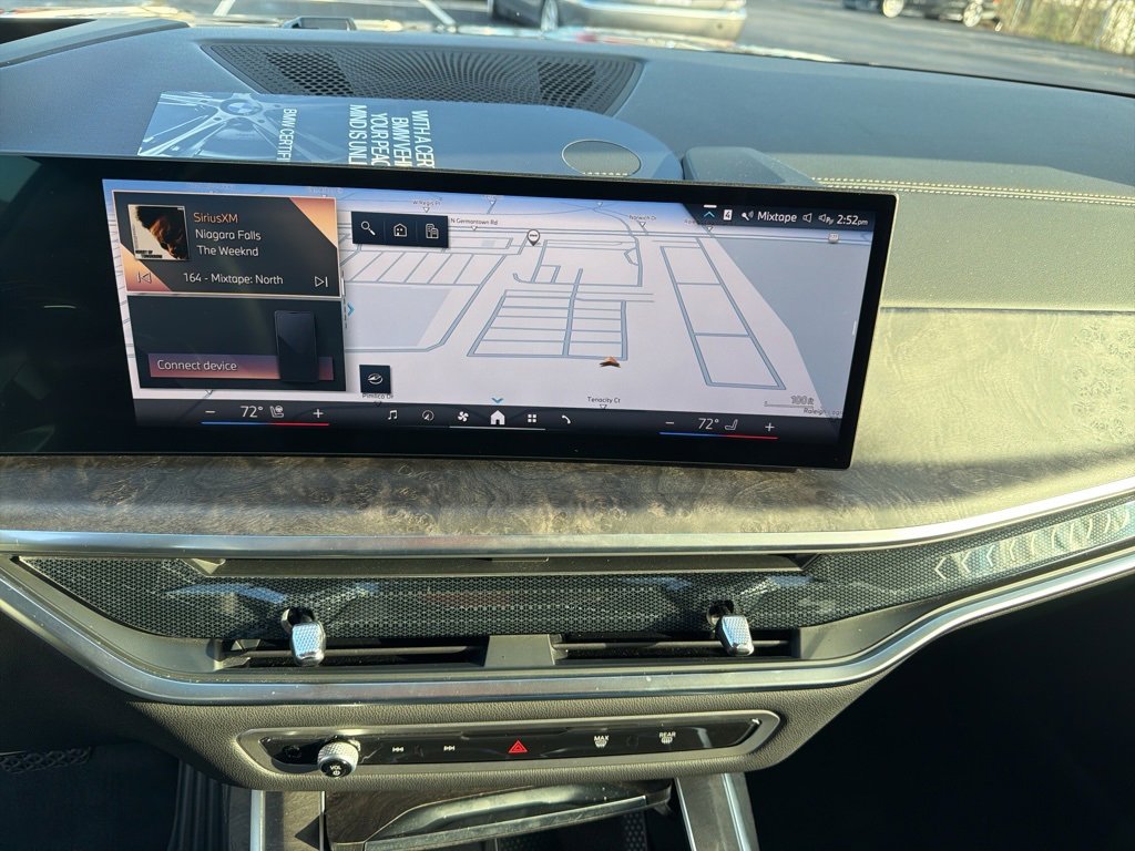 Certified 2024 BMW X7 xDrive40i w/ Premium Package image 12