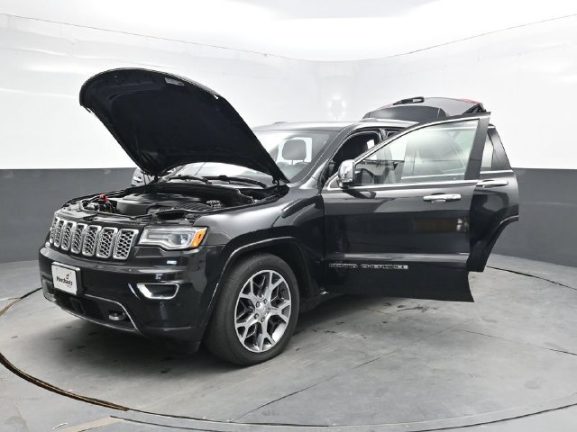 Used 2019 Jeep Grand Cherokee Overland AWD/4WD image 44