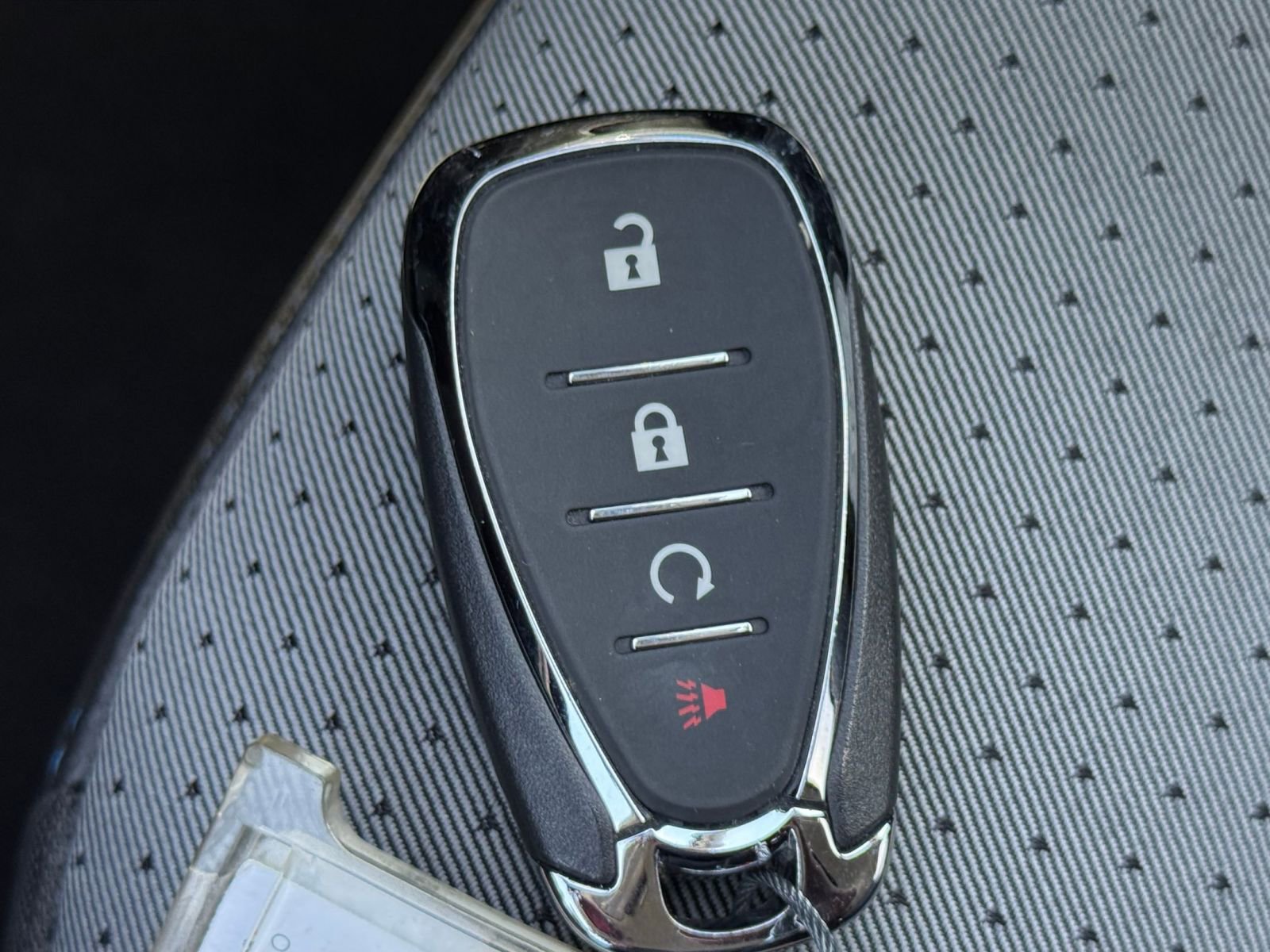 Used 2025 Chevrolet Trax LT image 23