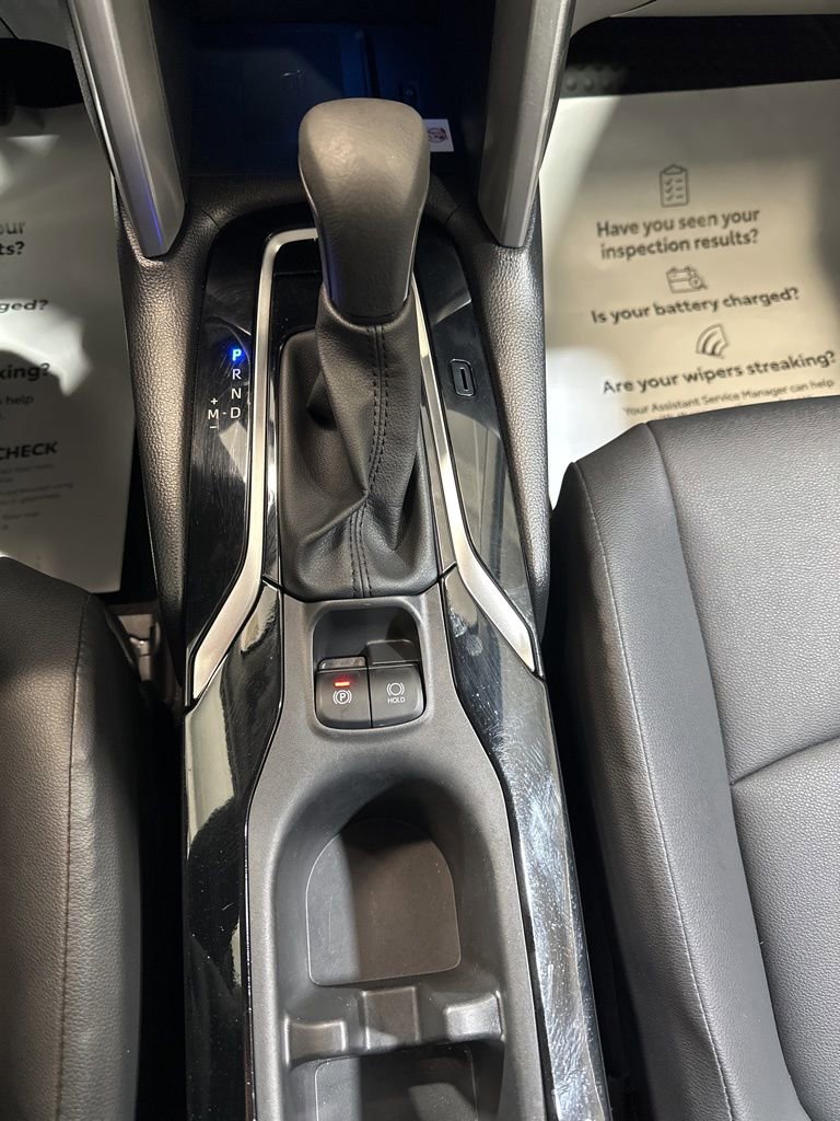 Used 2023 Toyota Corolla Cross XLE w/ Convenience Package FWD image 33