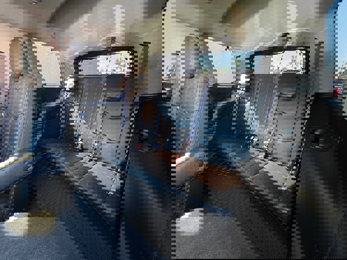 Used 2017 Cadillac Escalade Luxury image 20