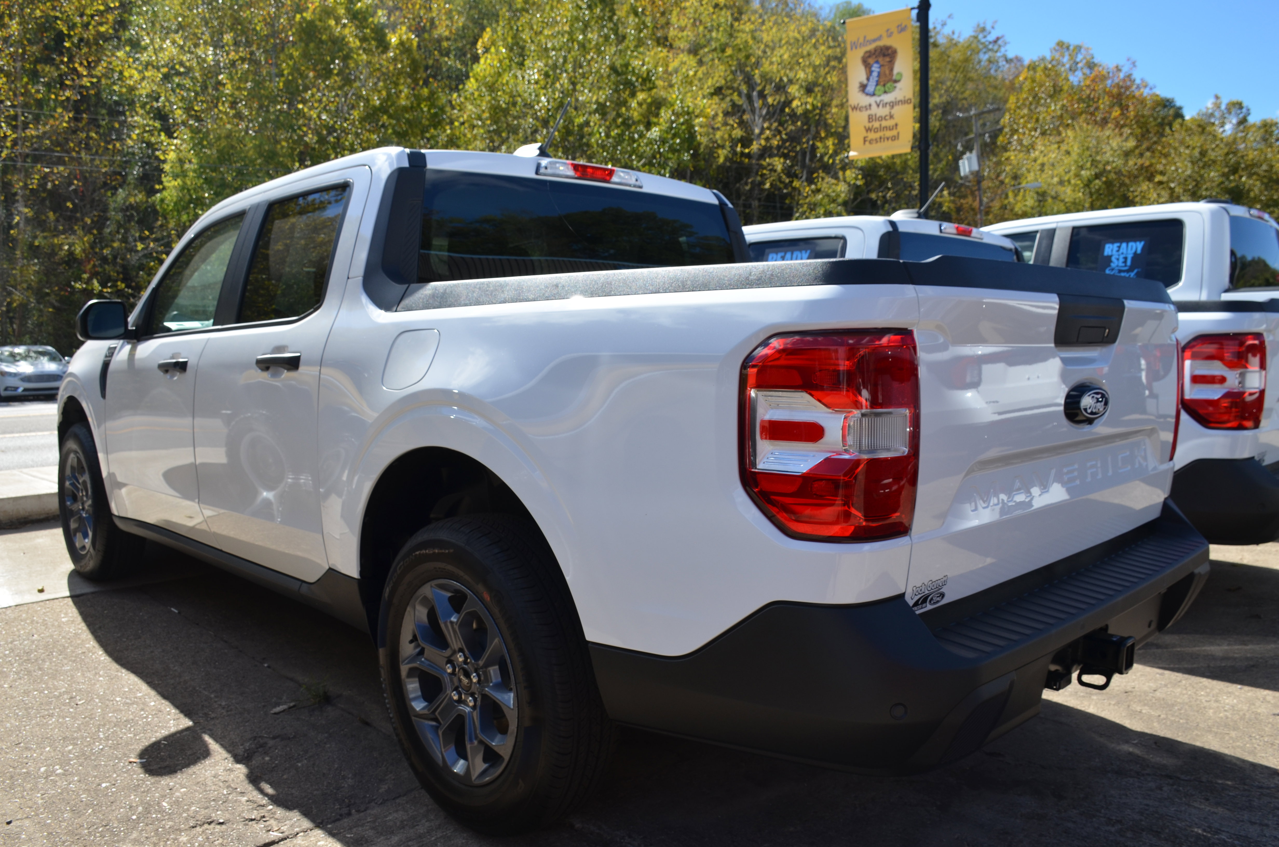 New 2025 Ford Maverick XLT image 5