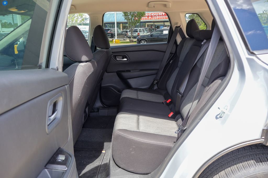 Certified 2026 Nissan Rogue SV image 9