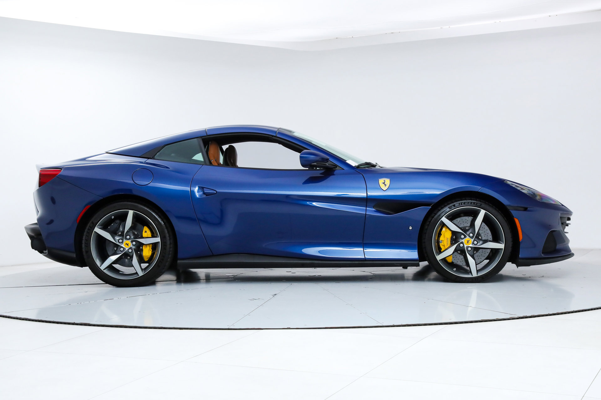 Certified 2023 Ferrari Portofino M image 12