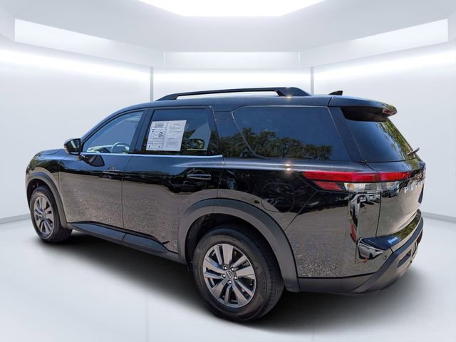 Used 2025 Nissan Pathfinder SV FWD image 5