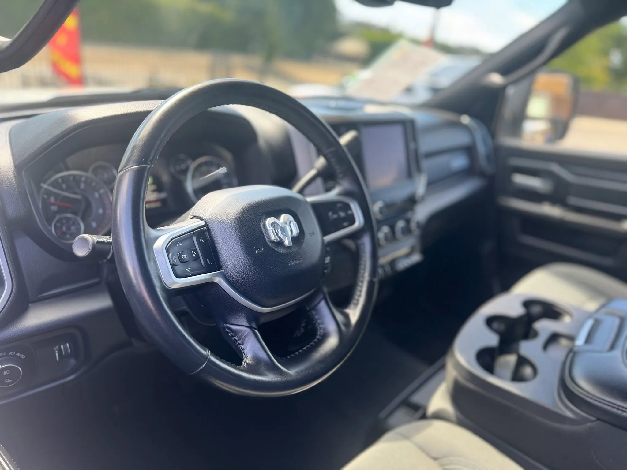Used 2024 RAM 3500 Big Horn AWD/4WD image 16