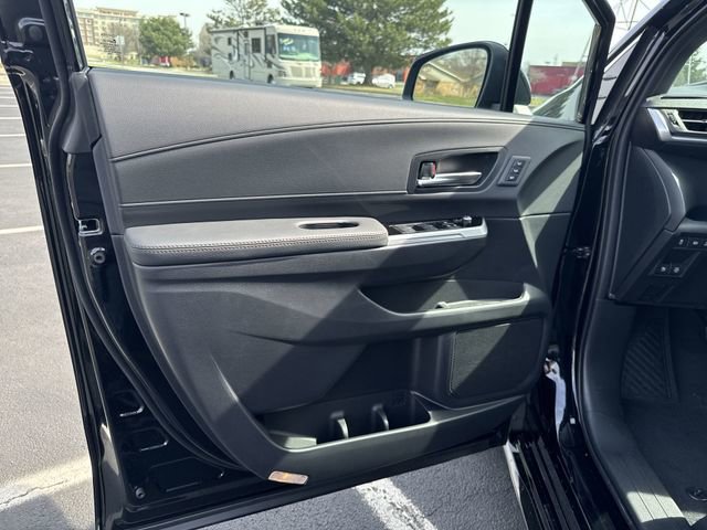 New 2026 Toyota Sienna Platinum image 11