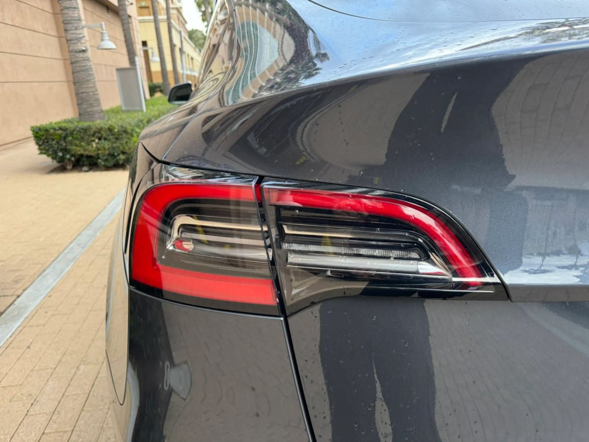 Used 2023 Tesla Model Y Long Range AWD/4WD image 21