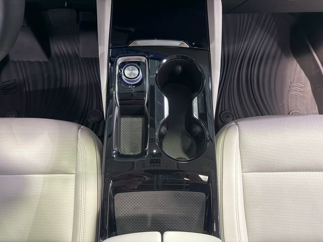 Certified 2025 Buick Envision Avenir image 23
