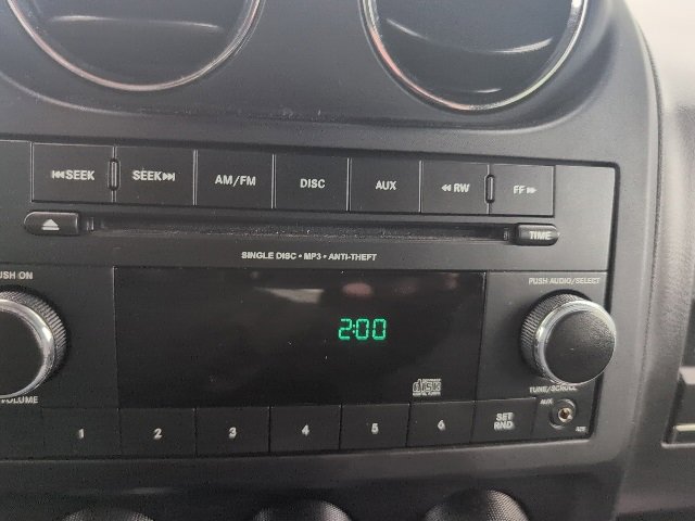 Used 2013 Jeep Patriot Sport image 18