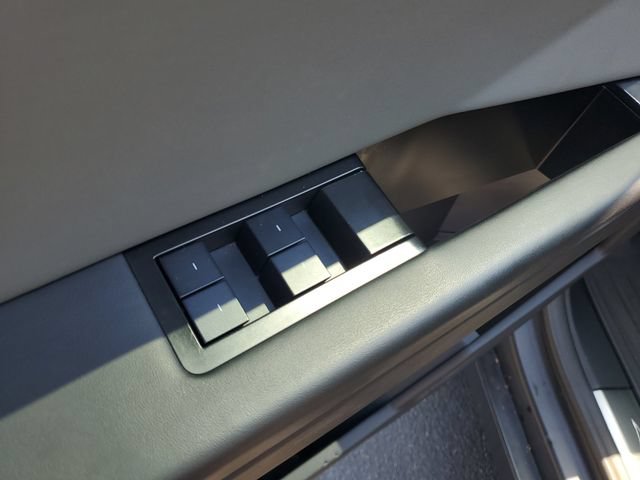 Used 2025 Tesla Cybertruck AWD Crew Cab image 9