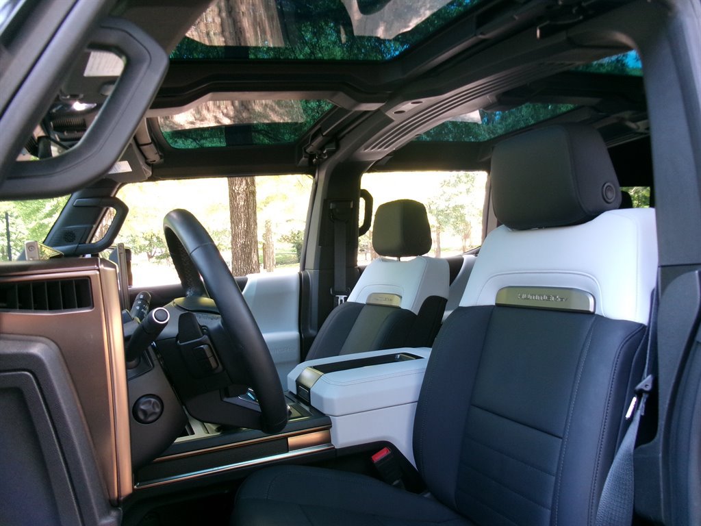 Used 2024 GMC Hummer EV 2X AWD/4WD image 14