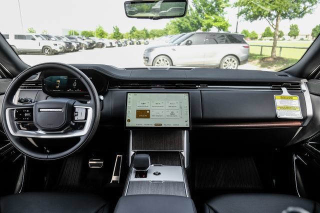 New 2026 Land Rover Range Rover SE AWD/4WD image 16