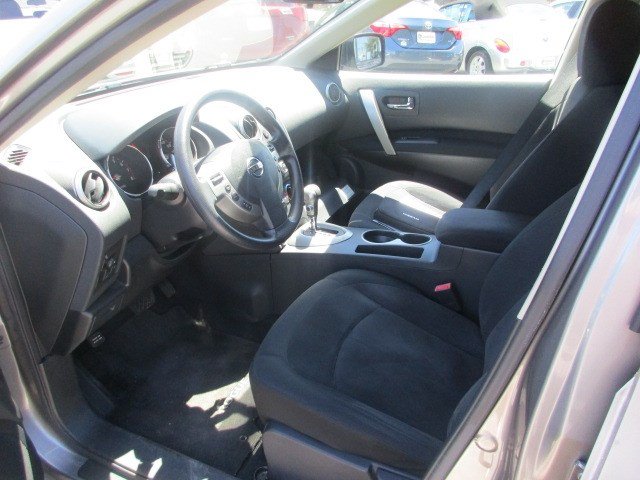 Used 2010 Nissan Rogue S Krom Edition AWD/4WD image 15