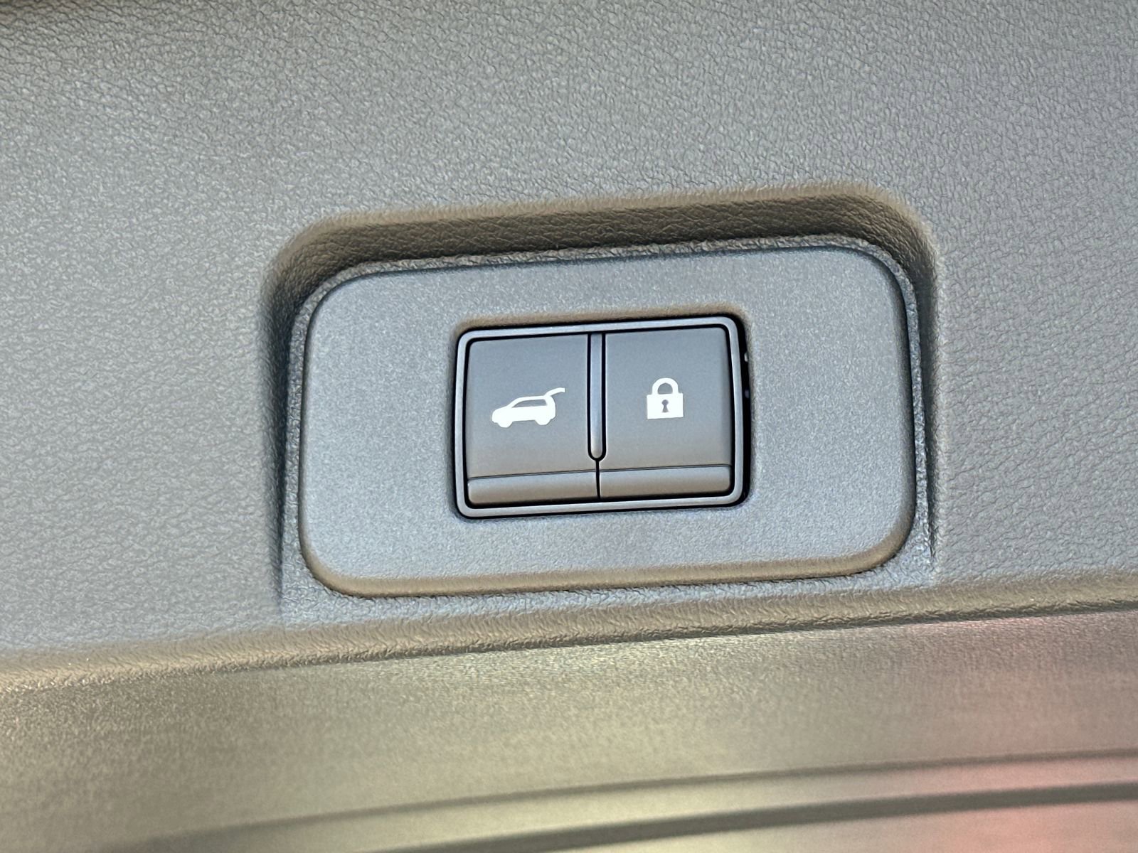 New 2026 Nissan Rogue Platinum w/ Platinum Premium Package image 17