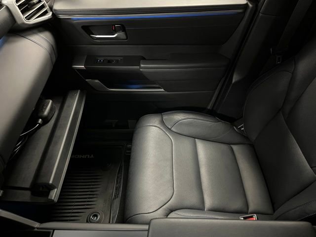 Used 2022 Toyota Tundra Platinum AWD/4WD image 40