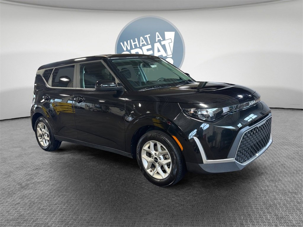 Certified 2023 Kia Soul LX w/ LX Technology Package