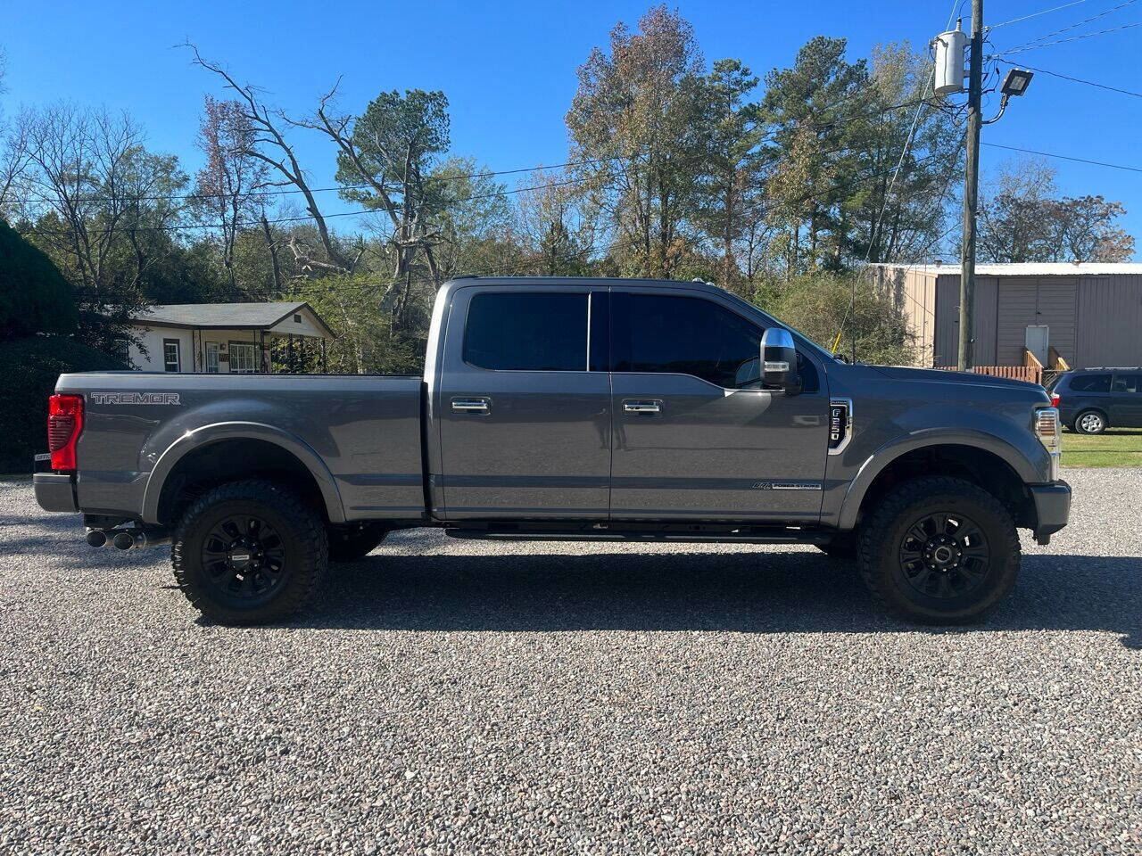Used 2022 Ford F250 Platinum w/ Tremor Off-Road Package image 6