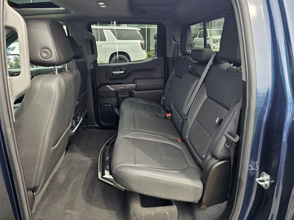 Used 2022 Chevrolet Silverado 1500 LTZ w/ LTZ Premium Package AWD/4WD image 17