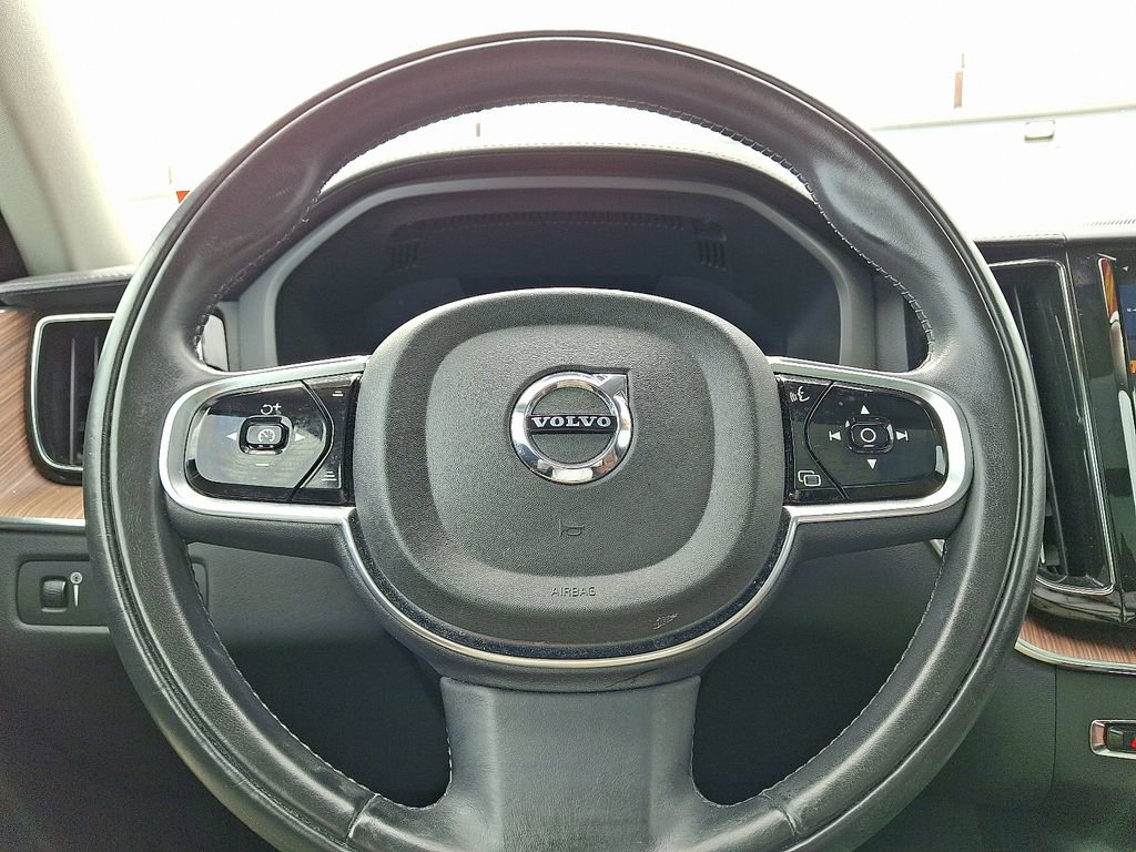 Used 2019 Volvo XC60 T5 Inscription image 20