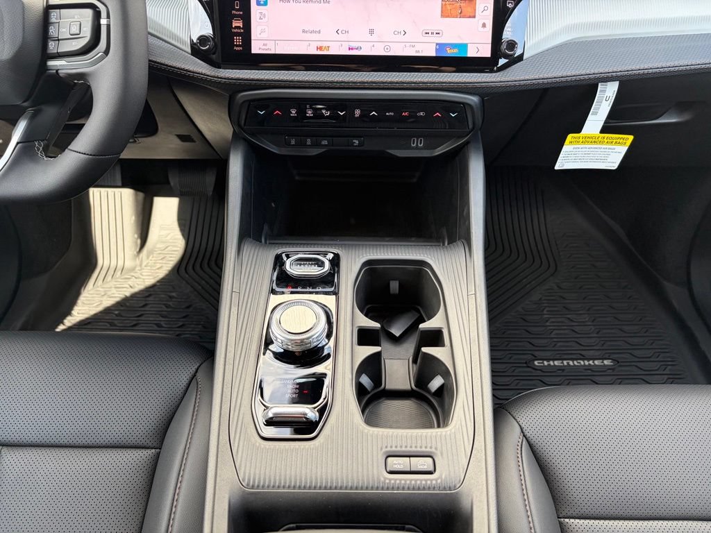 New 2026 Jeep Cherokee Limited AWD/4WD image 31