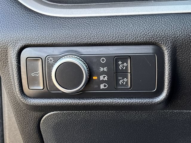 Used 2022 Ford Explorer XLT RWD image 19